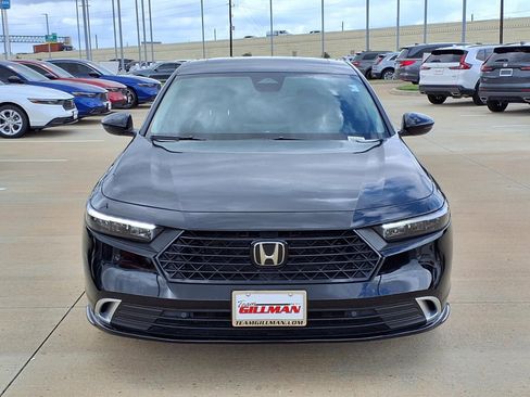 Used 2025 Honda Accord Touring image 5