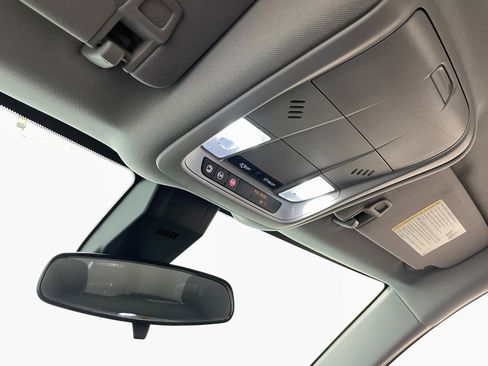 Used 2022 Chevrolet Equinox LT image 28