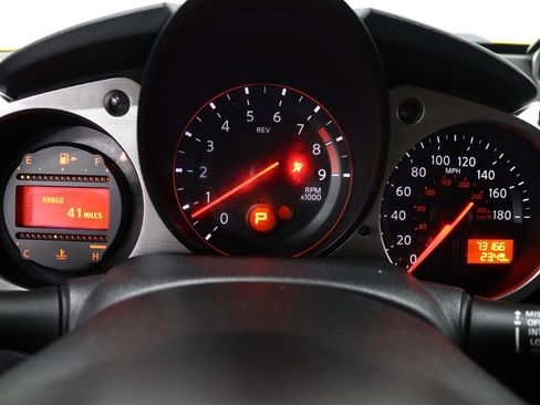 Used 2017 Nissan 370Z Coupe image 8