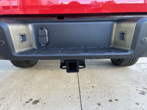 New 2026 Nissan Frontier SV image 7