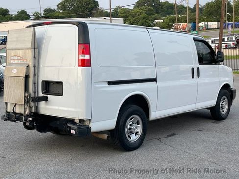 Used 2020 Chevrolet Express 3500 w/ Driver Convenience Package image 6