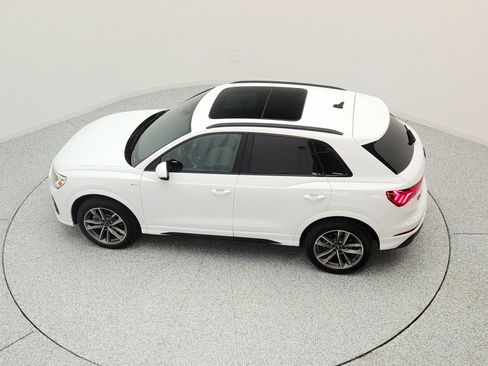 Used 2025 Audi Q3 2.0T Premium w/ Convenience Package AWD/4WD image 29