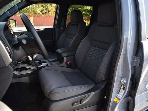 New 2026 Nissan Frontier SV image 22