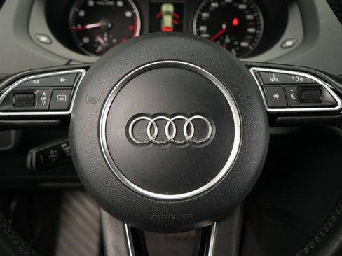 Used 2016 Audi Q3 2.0T Prestige w/ Prestige Package AWD/4WD image 36