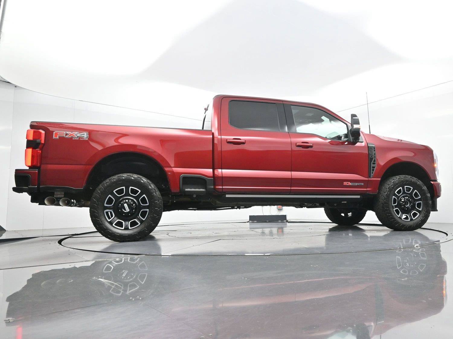 Used 2026 Ford F350 Platinum w/ FX4 Off-Road Package AWD/4WD image 57