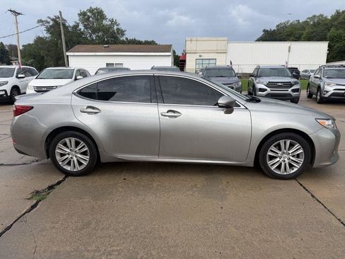 Used 2015 Lexus ES 350 w/ Premium Package FWD image 7