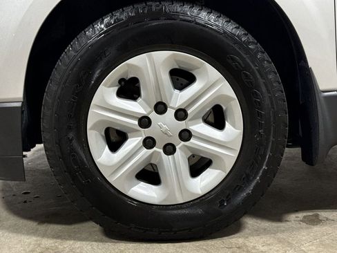 Used 2016 Chevrolet Traverse LS FWD image 27
