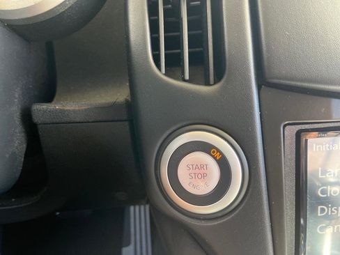 Used 2010 Nissan 370Z Touring image 11