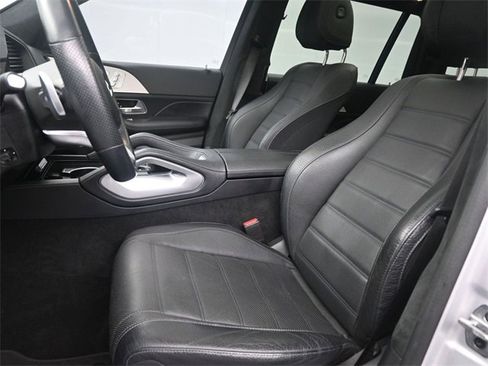 Used 2021 Mercedes-Benz GLS 580 4MATIC image 13