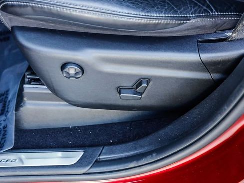 Used 2021 Jeep Grand Cherokee Trackhawk image 25