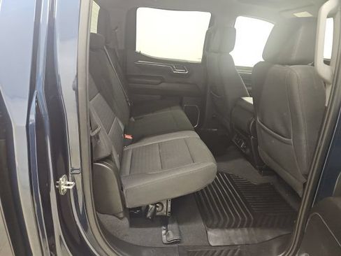 Used 2023 Chevrolet Silverado 1500 LT AWD/4WD image 19