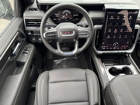 New 2026 GMC Yukon XL Elevation image 14