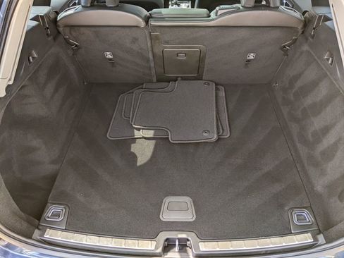 Certified 2023 Volvo XC60 B5 Core w/ Climate Package AWD/4WD image 26