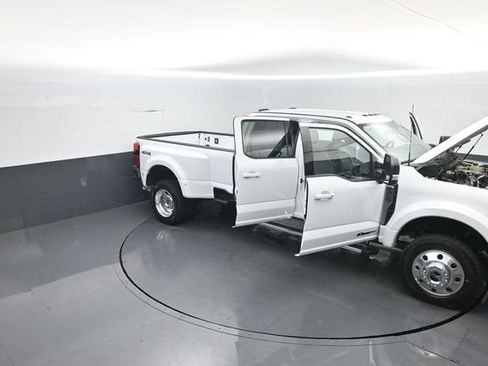 New 2026 Ford F450 Lariat image 40