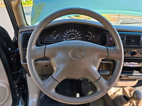 Used 2002 Toyota Tacoma 4x4 Regular Cab w/ Enhancement Pkg image 32