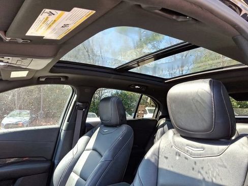Used 2023 Cadillac XT4 Sport FWD image 28