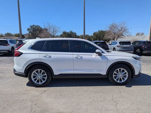Used 2025 Honda CR-V EX image 3