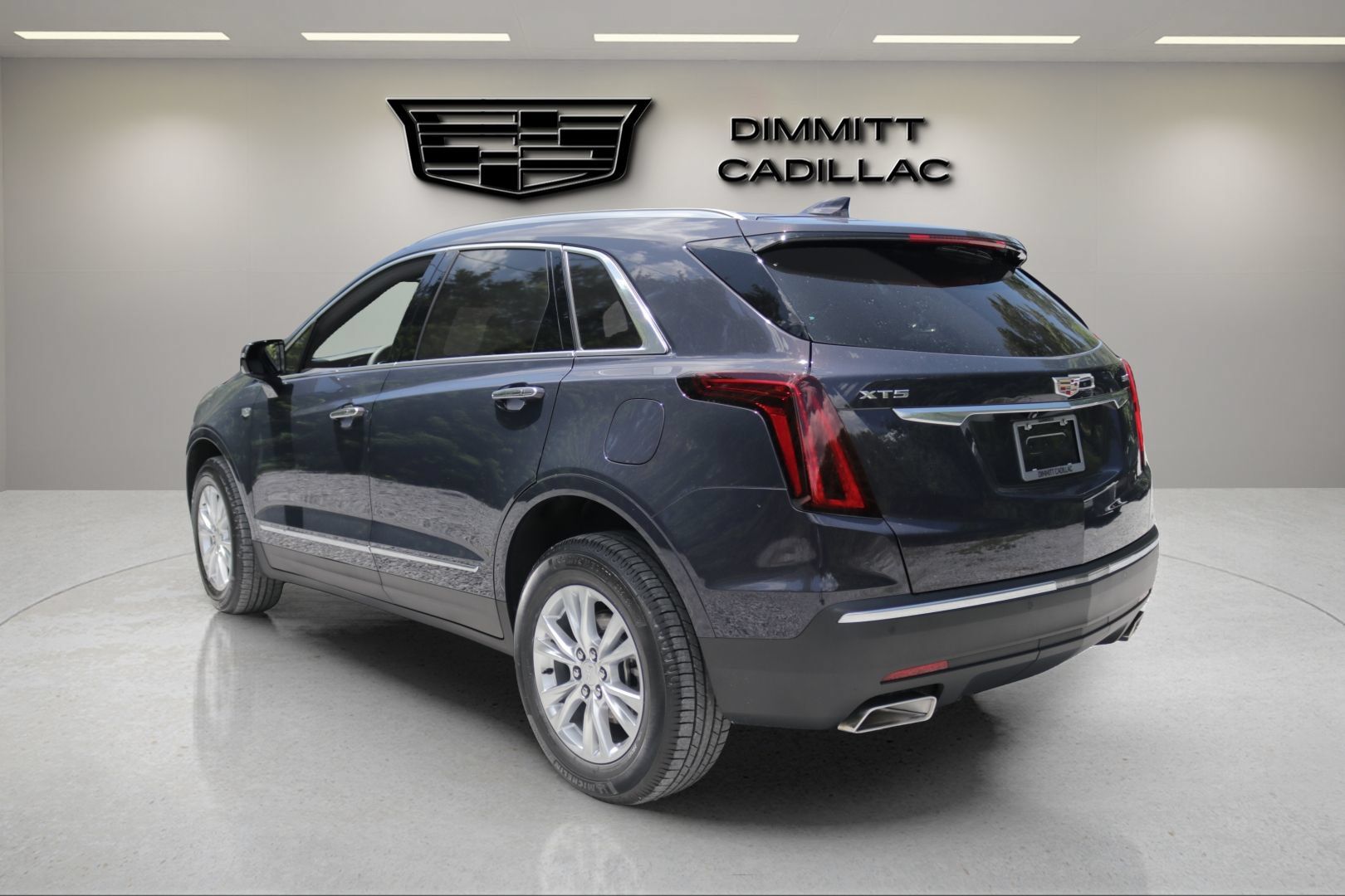 Used 2024 Cadillac XT5 Luxury FWD image 7