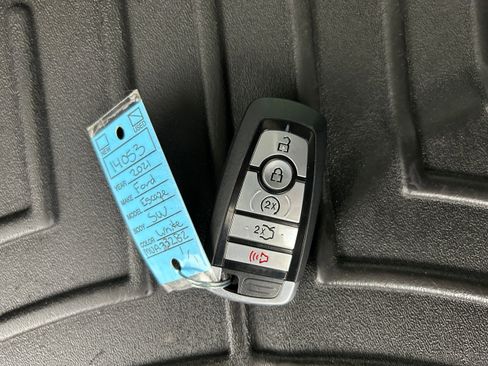 Used 2021 Ford Escape SEL w/ Technology Package AWD/4WD image 35