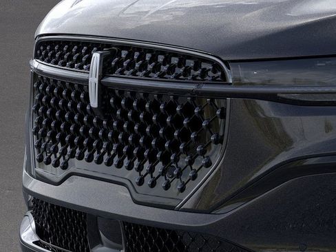 New 2026 Lincoln Nautilus Reserve w/ Jet Appearance Package image 17