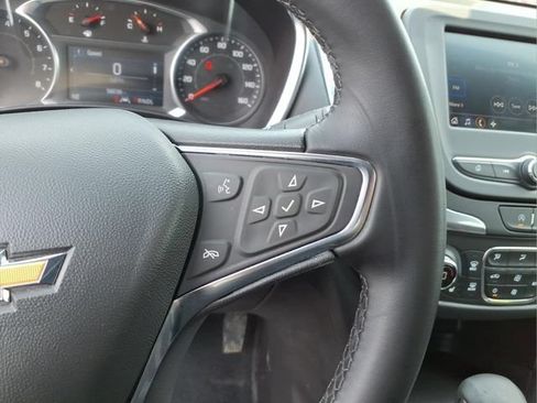 Used 2024 Chevrolet Equinox LT AWD/4WD image 25