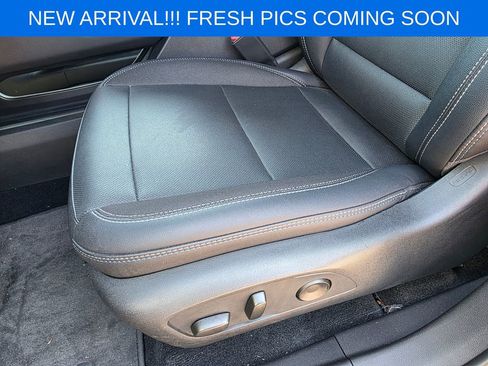 Used 2025 Chevrolet Equinox EV LT w/ Convenience Package FWD image 10
