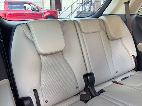 Used 2025 Kia Carnival SX Prestige FWD image 46