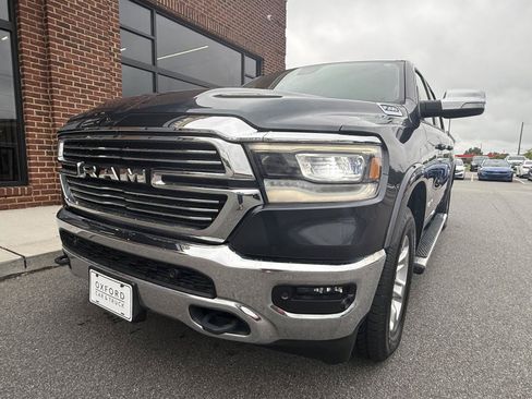Used 2019 RAM 1500 Laramie AWD/4WD image 10