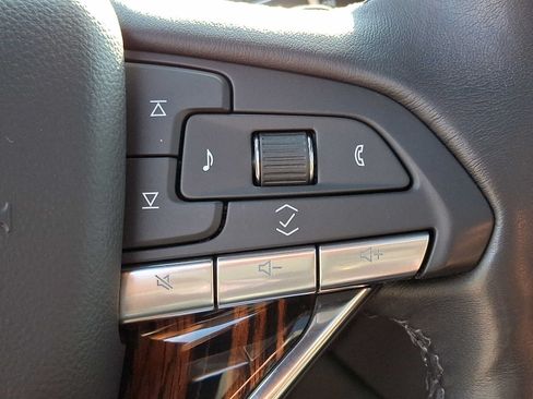 Certified 2023 Cadillac Escalade Premium Luxury w/ LPO, Floor Liner Package AWD/4WD image 22