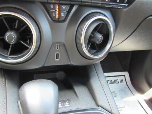 Used 2019 Chevrolet Blazer Premier w/ Driver Confidence II Package image 22