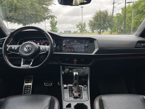 Used 2019 Volkswagen Jetta GLI Autobahn FWD image 9