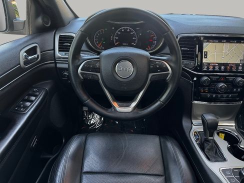 Used 2019 Jeep Grand Cherokee Limited w/ Luxury Group II AWD/4WD image 19