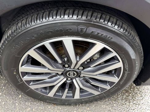Used 2021 Nissan Kicks SV FWD image 7