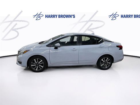 Used 2025 Nissan Versa SV image 7