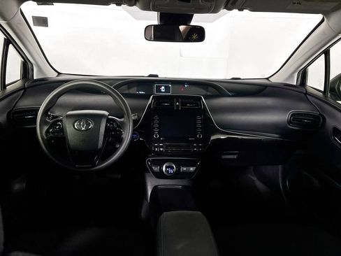 Used 2021 Toyota Prius LE FWD image 12