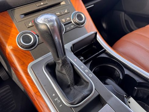 Used 2010 Land Rover Range Rover Sport Supercharged image 34