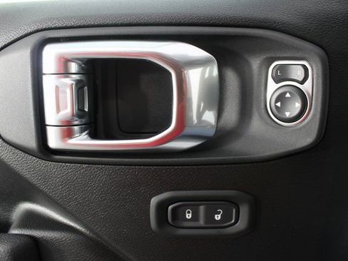 New 2026 Jeep Wrangler Unlimited Rubicon image 14