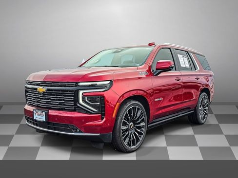 Certified 2025 Chevrolet Tahoe High Country AWD/4WD image 3