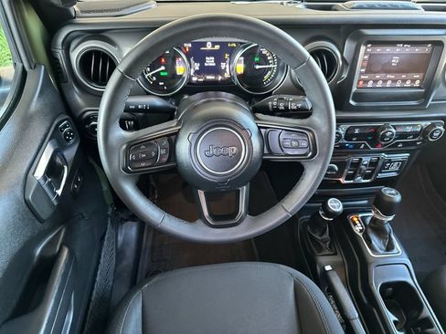 Used 2023 Jeep Wrangler Unlimited AWD/4WD image 13