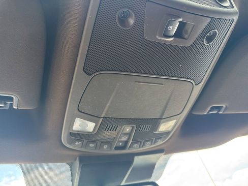 Used 2022 Ford F350 King Ranch w/ King Ranch Ultimate Package AWD/4WD image 15