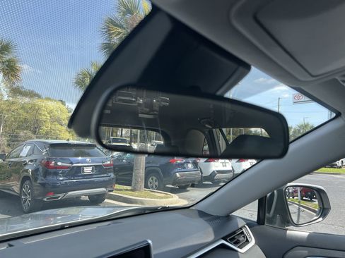 Used 2024 Toyota RAV4 XLE image 27