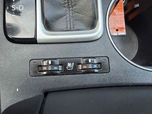 Used 2015 Toyota Highlander Limited AWD/4WD image 23
