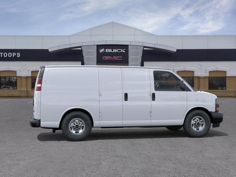 New 2026 GMC Savana 2500 RWD image 5