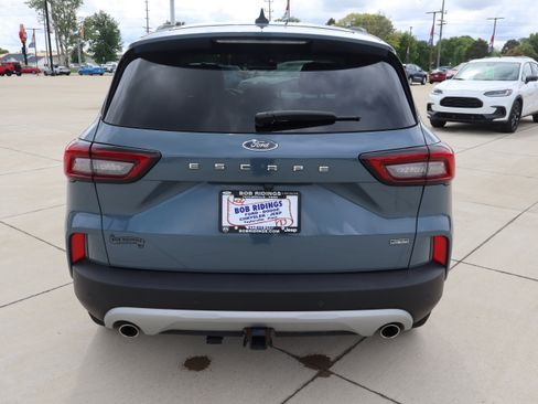 Used 2023 Ford Escape SE w/ PHEV Premium Package FWD image 7