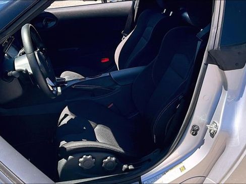 Certified 2024 Nissan Z Sport w/ Floor Mat Package RWD image 15