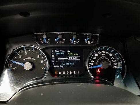 Used 2013 Ford F150 Lariat w/ Mid Equipment Group image 31