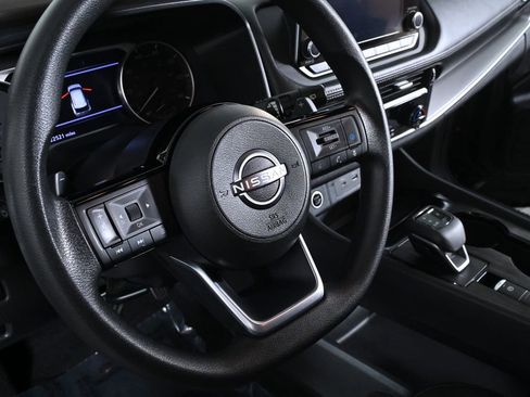 Certified 2023 Nissan Rogue SV image 14