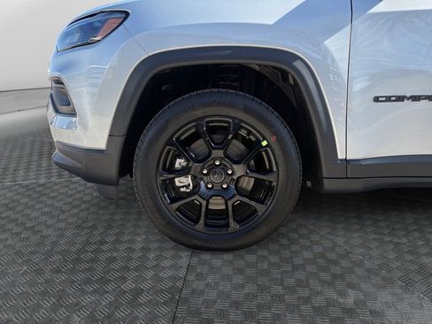 New 2026 Jeep Compass Latitude image 23