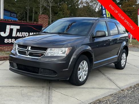 Used 2014 Dodge Journey SE w/ Flexible Seating Group image 3