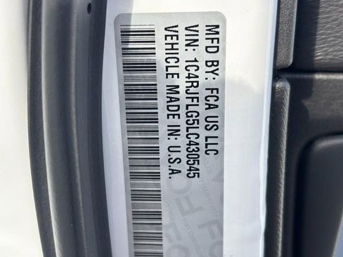 Used 2020 Jeep Grand Cherokee Trailhawk image 27